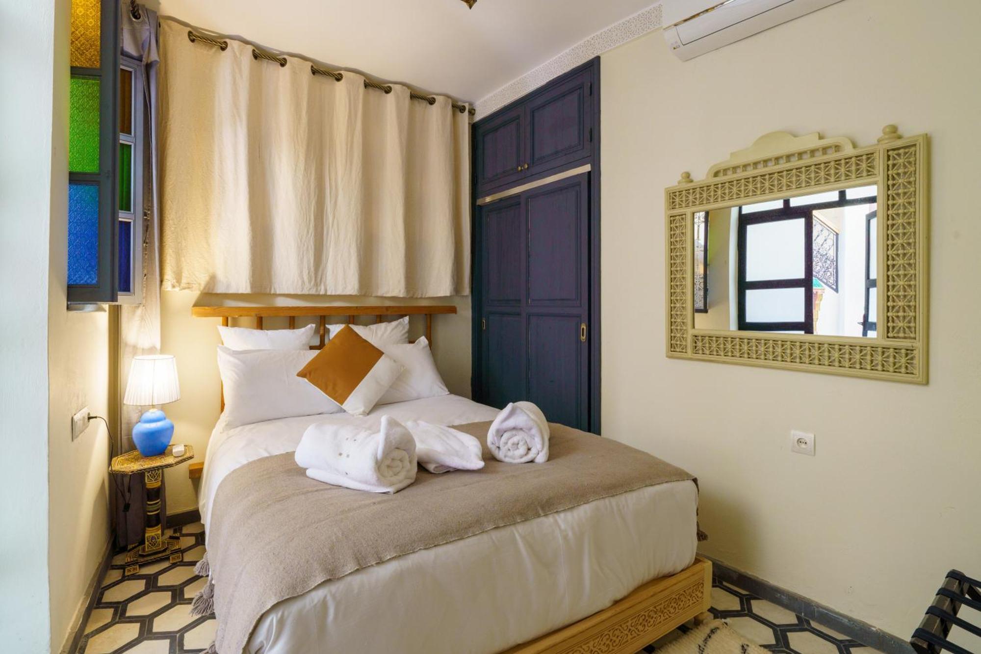 Riad 4 Chambres - Piscine & Petit Dejeuner Gratuit - Wifi Fibre Optique Marrakesch Exterior foto