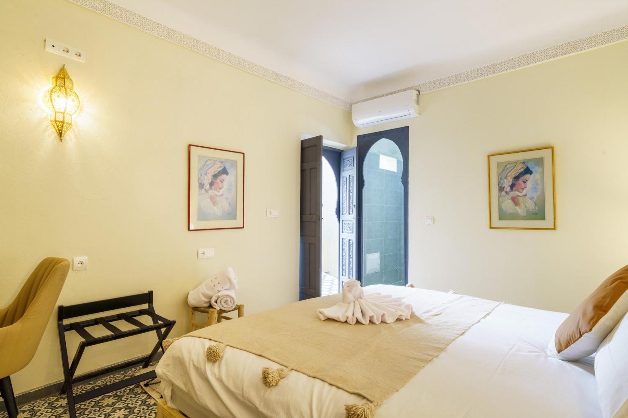 Riad 4 Chambres - Piscine & Petit Dejeuner Gratuit - Wifi Fibre Optique Marrakesch Exterior foto