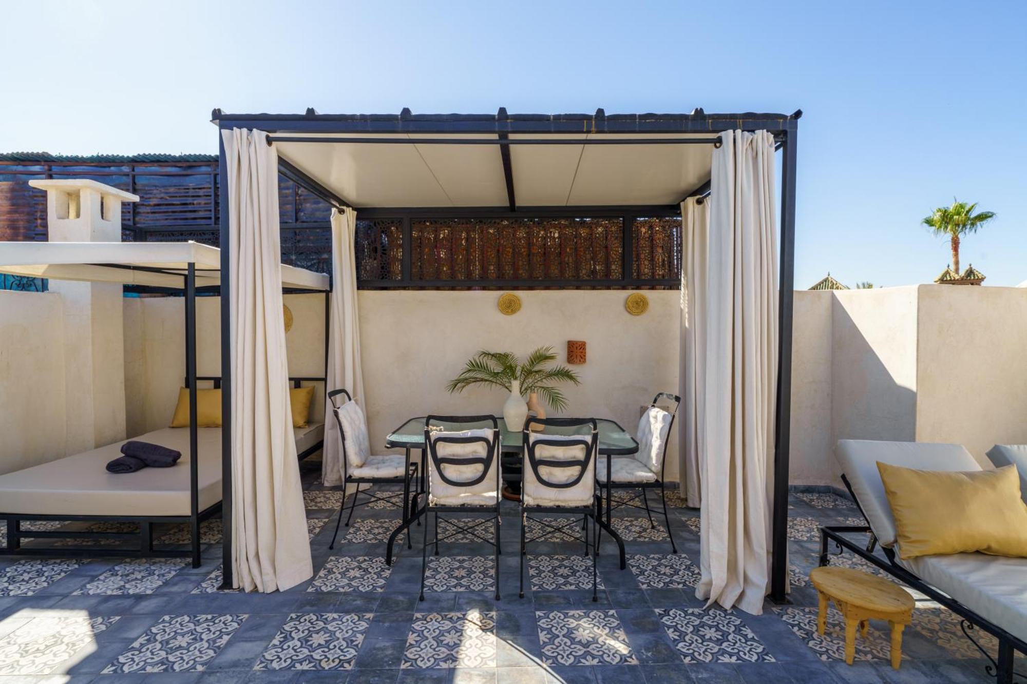 Riad 4 Chambres - Piscine & Petit Dejeuner Gratuit - Wifi Fibre Optique Marrakesch Exterior foto