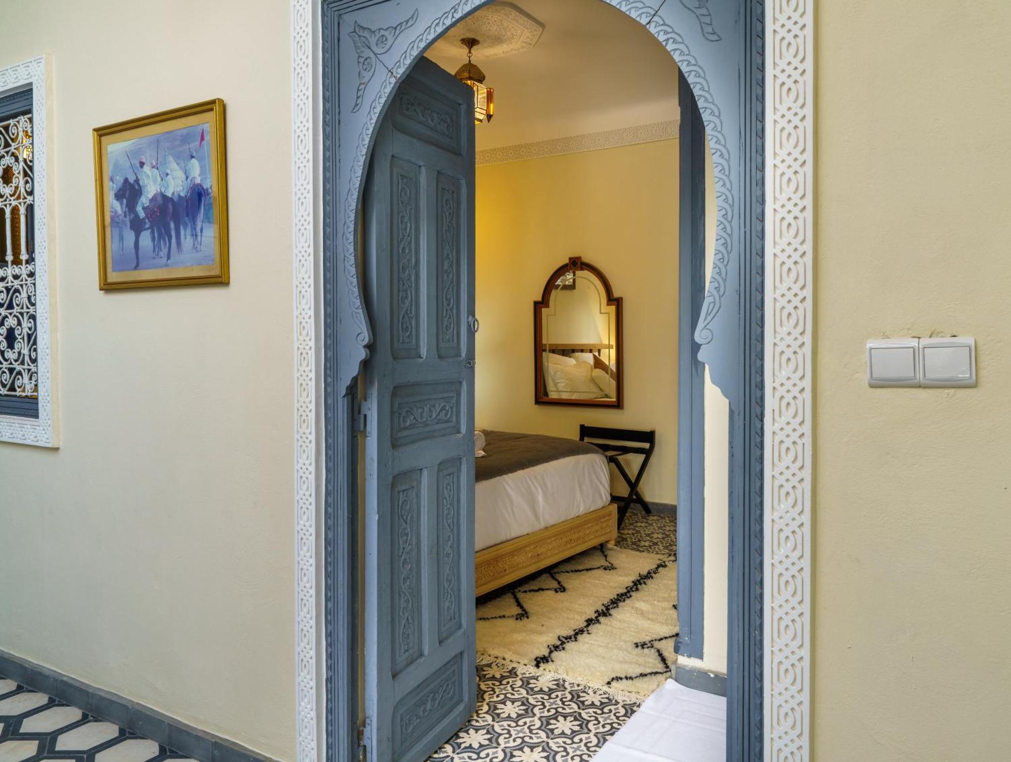 Riad 4 Chambres - Piscine & Petit Dejeuner Gratuit - Wifi Fibre Optique Marrakesch Exterior foto